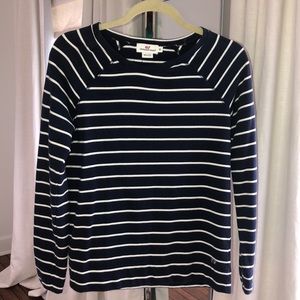 VINEYARD VINES navy striped shirt